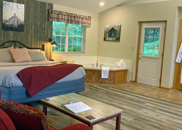 Bed & Breakfast Hawk Valley Retreat & Galena