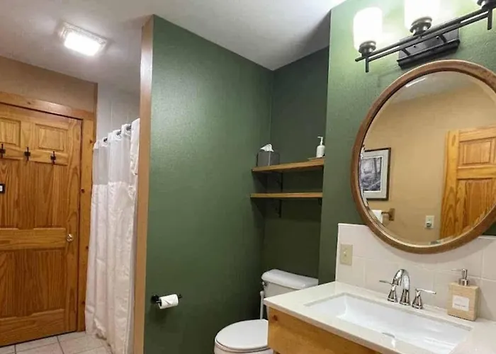 Bed & Breakfast Hawk Valley Retreat &