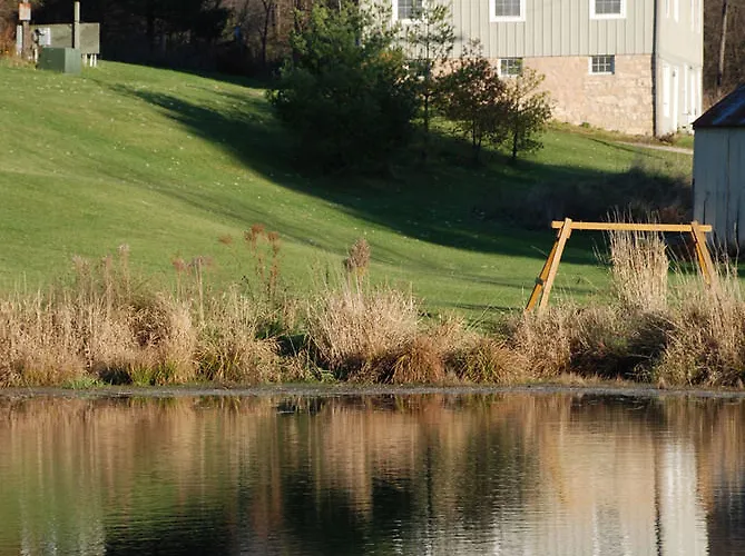 Hawk Valley Retreat &