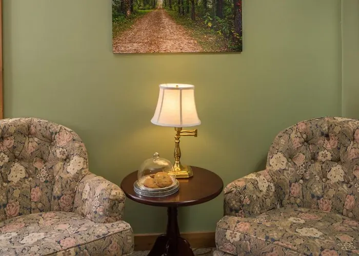 Hawk Valley Retreat & Bed & Breakfast 4*